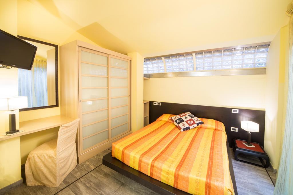 Apart-hotel World Village