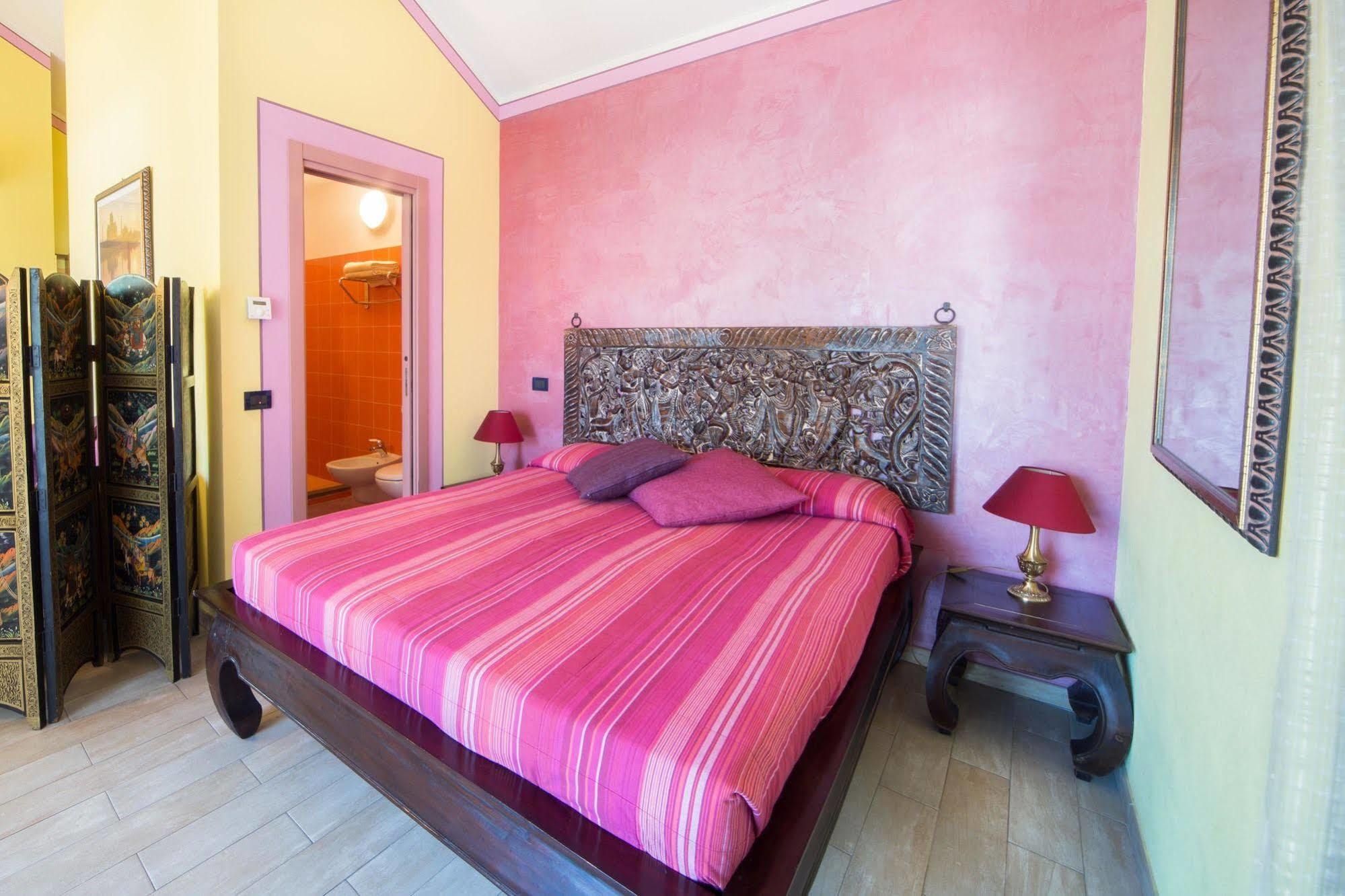 World Village Apart-hotel