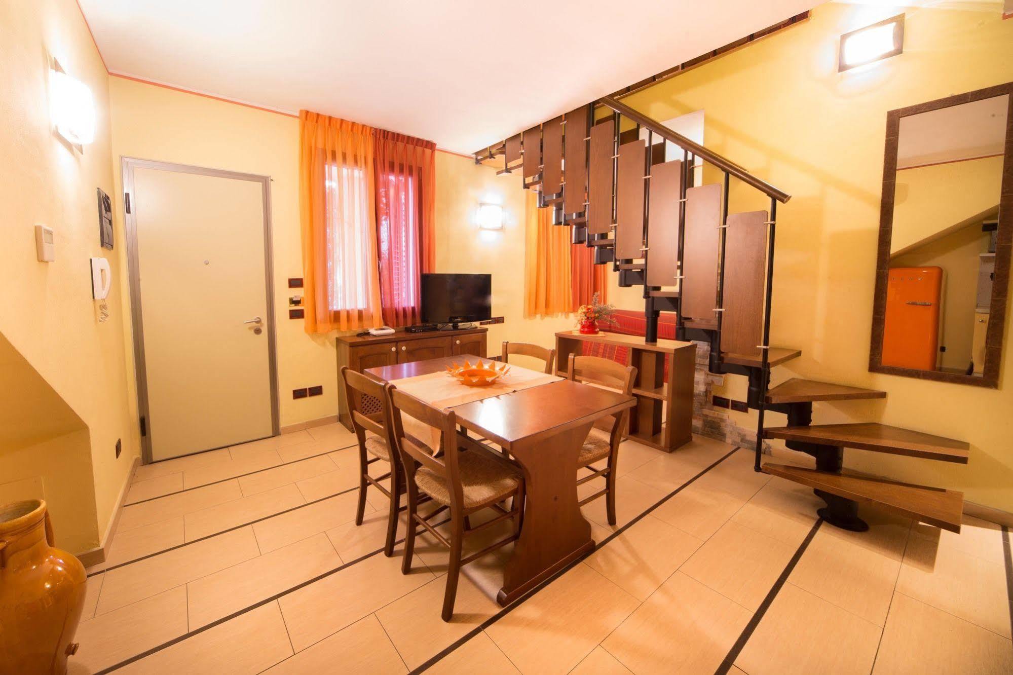 World Village Aparthotel