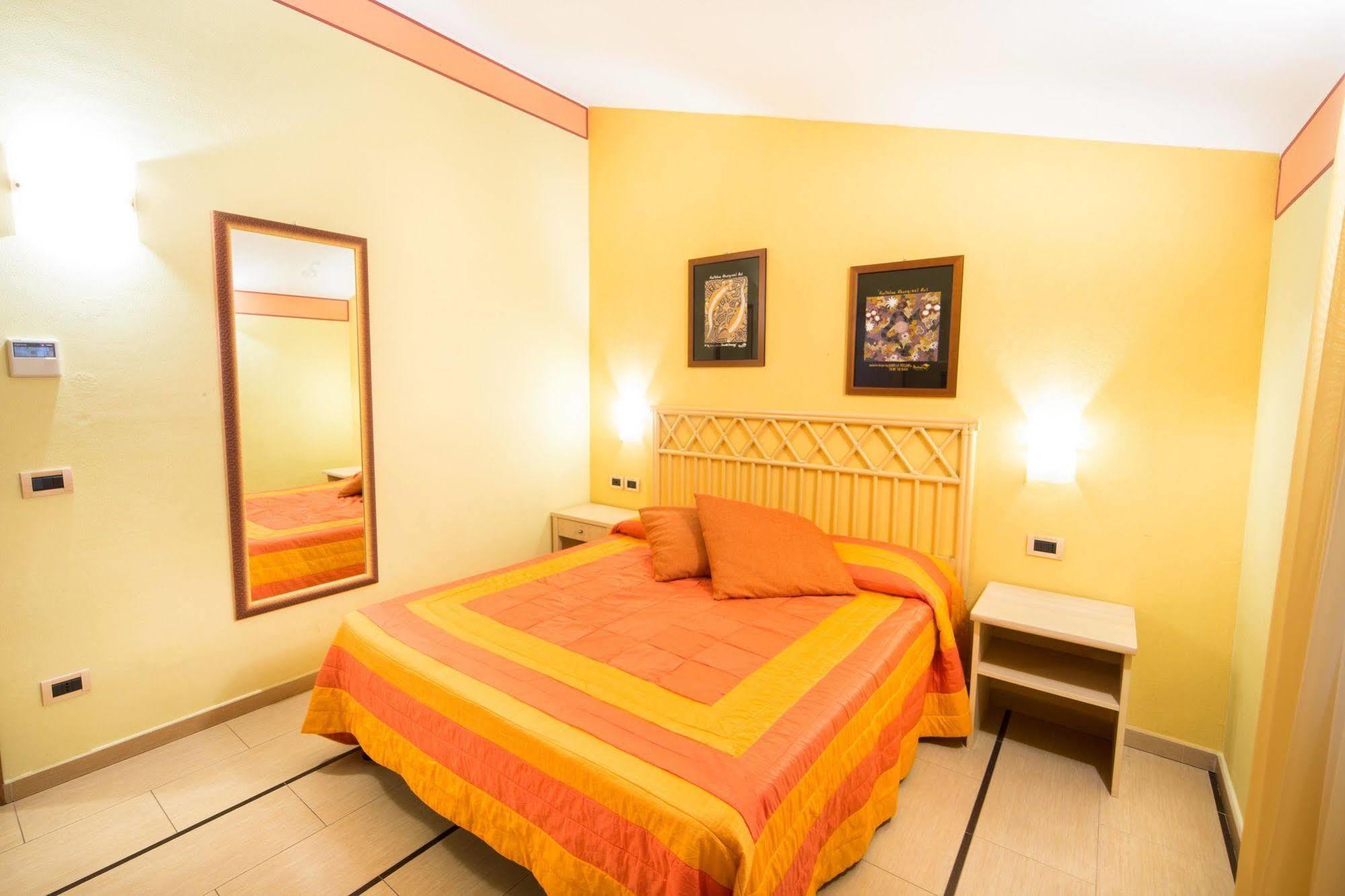 Apart-hotel World Village Diano Marina